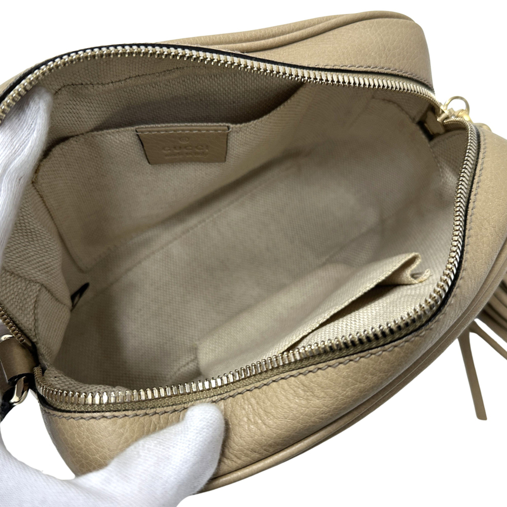 Gucci women's handbag, Interlocking G design, leather shoulder bag, Soho styl... - Picture 4 of 16